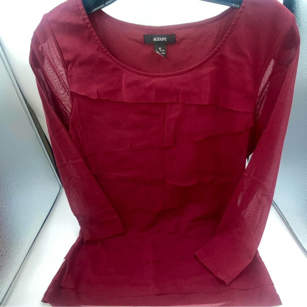 Alfani pretty burgundy top! Perfect for holidays. Sheer sleeve- flatteri…
